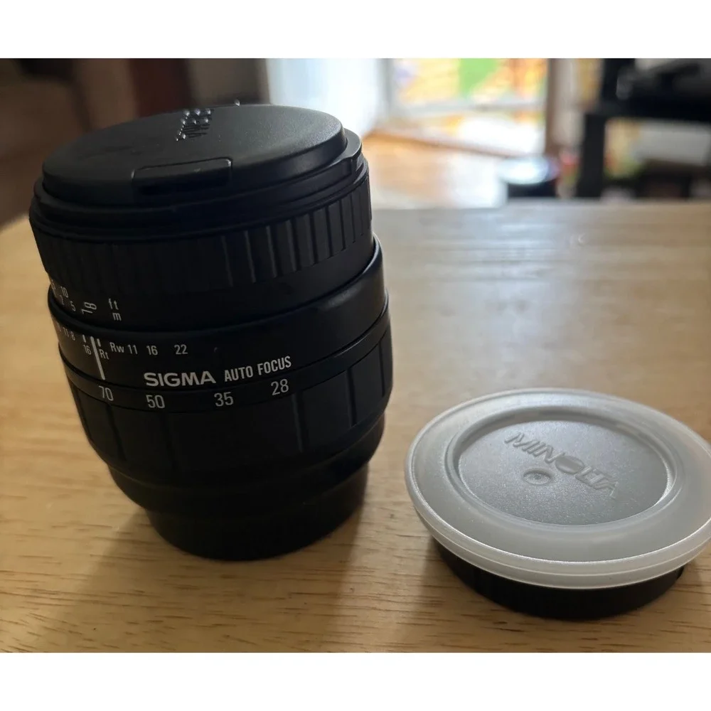 Sigma Camera Lens 28-70 mm F2.8-r UC Excellent Condition